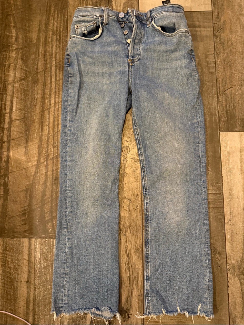 Zara Faded Light Blue Raw-Hem Cropped Jeans